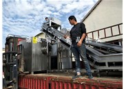 發(fā)往安徽的凍盤破碎機(jī),提升機(jī)